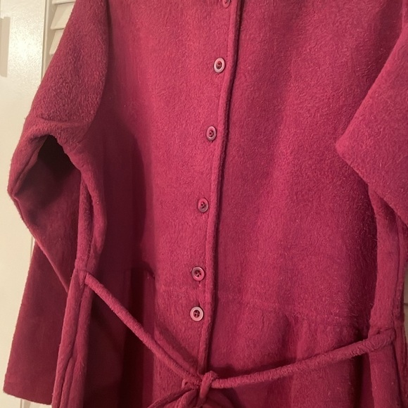 L. L. Bean Rich Burgundy Long Button Down Textured Maxi Sweater Coat Size L - Picture 4 of 9
